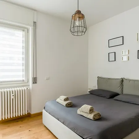 Ferienwohnung Favola House Isola Mailand Exterior foto